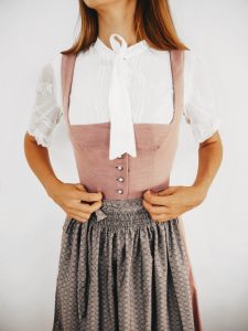 Detailbild Dirndl Schnittmuster Classico La Bavarese