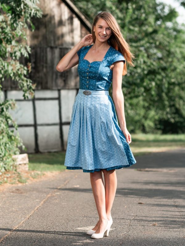 Dirndl nähen war noch nie so einfach